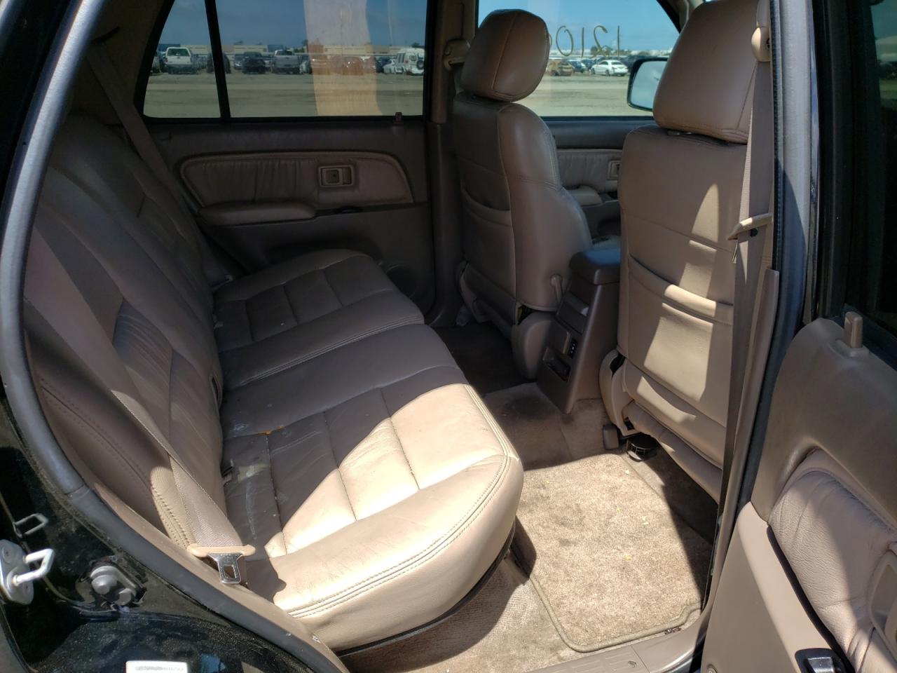 Photo 6 from auction – 2000 TOYOTA 4RUNNER SR with VIN JT3GN86R8Y0142567