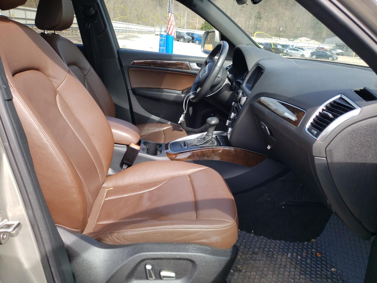 Photo 5 from auction – 2014 AUDI Q5 PREMIUM with VIN WA1CFAFP4EA002691