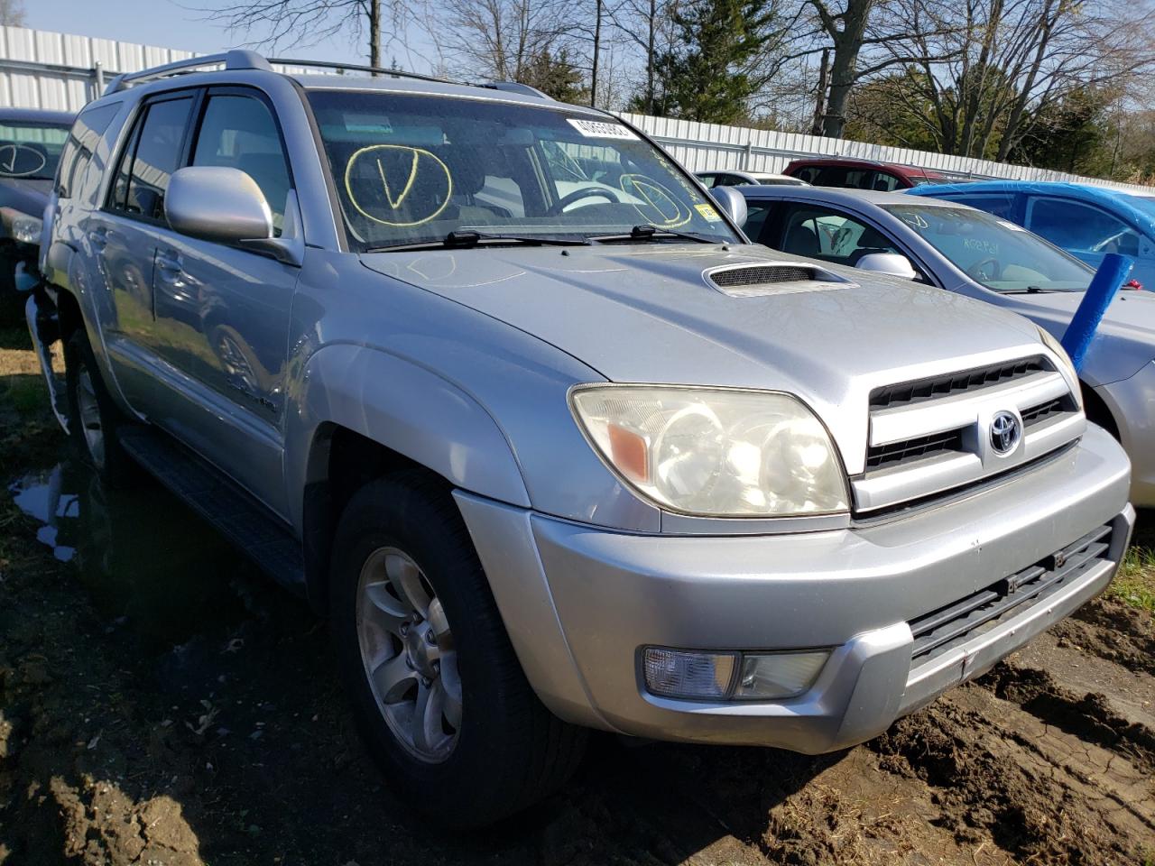 TOYOTA 4RUNNER SR 2005 with VIN JTEBU14R650074831 - Photo from auction