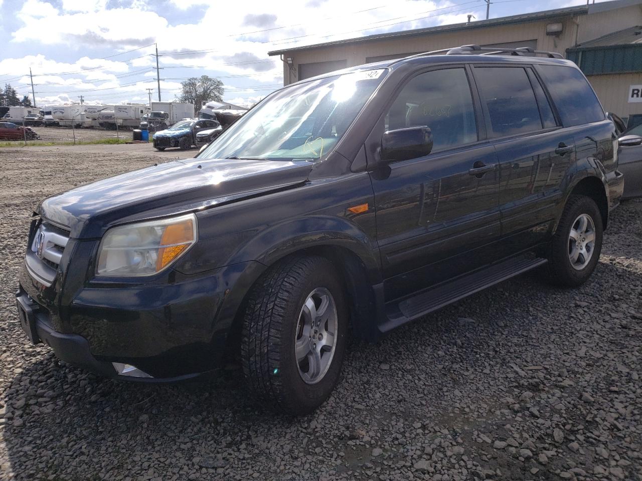 Photo 2 from auction – 2006 HONDA PILOT EX with VIN 2HKYF18746H552606