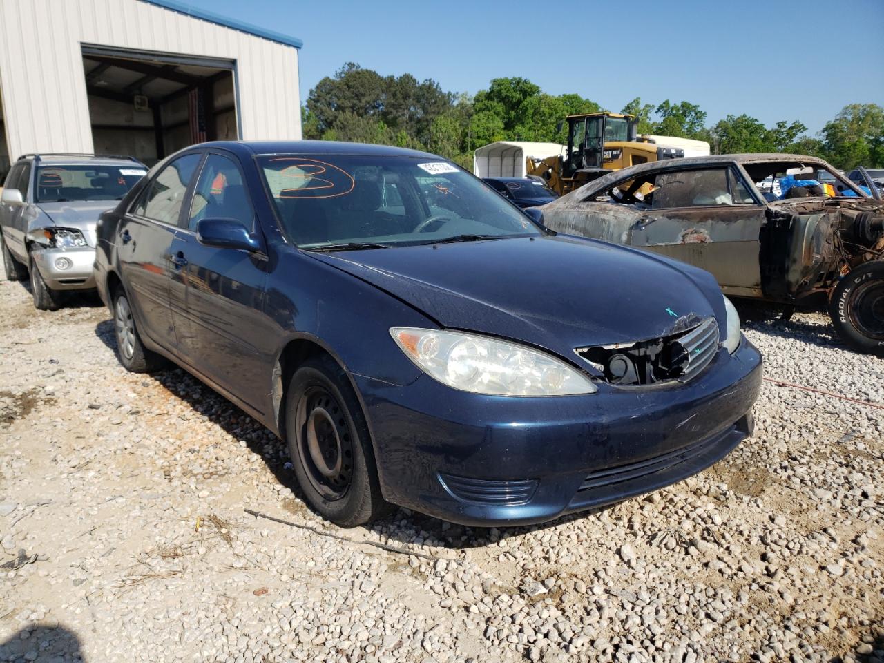 TOYOTA CAMRY LE 2005 with VIN 4T1BE32K05U508684 - Photo from auction