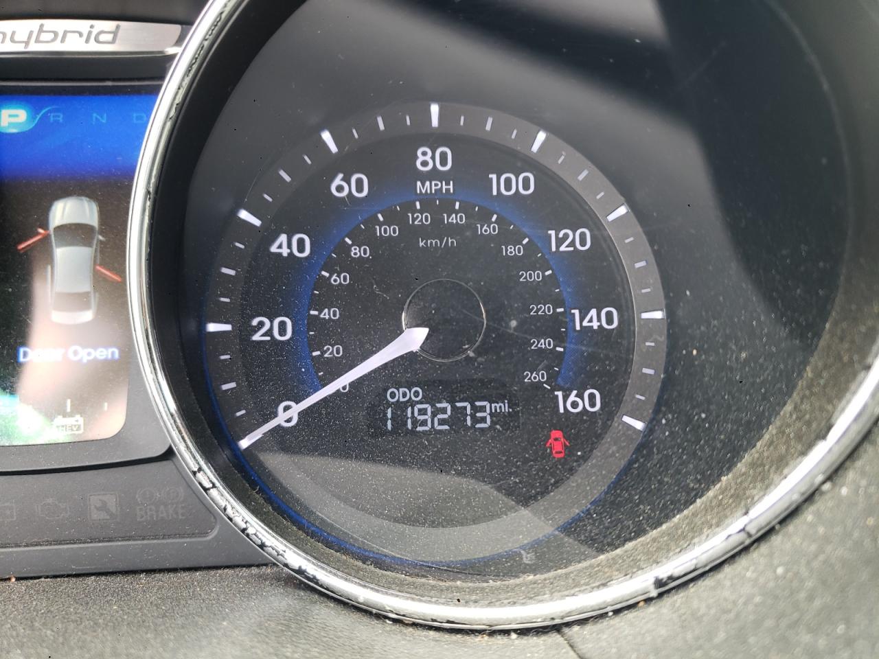 Photo 8 from auction – 2013 HYUNDAI SONATA HYB with VIN KMHEC4A45DA071339