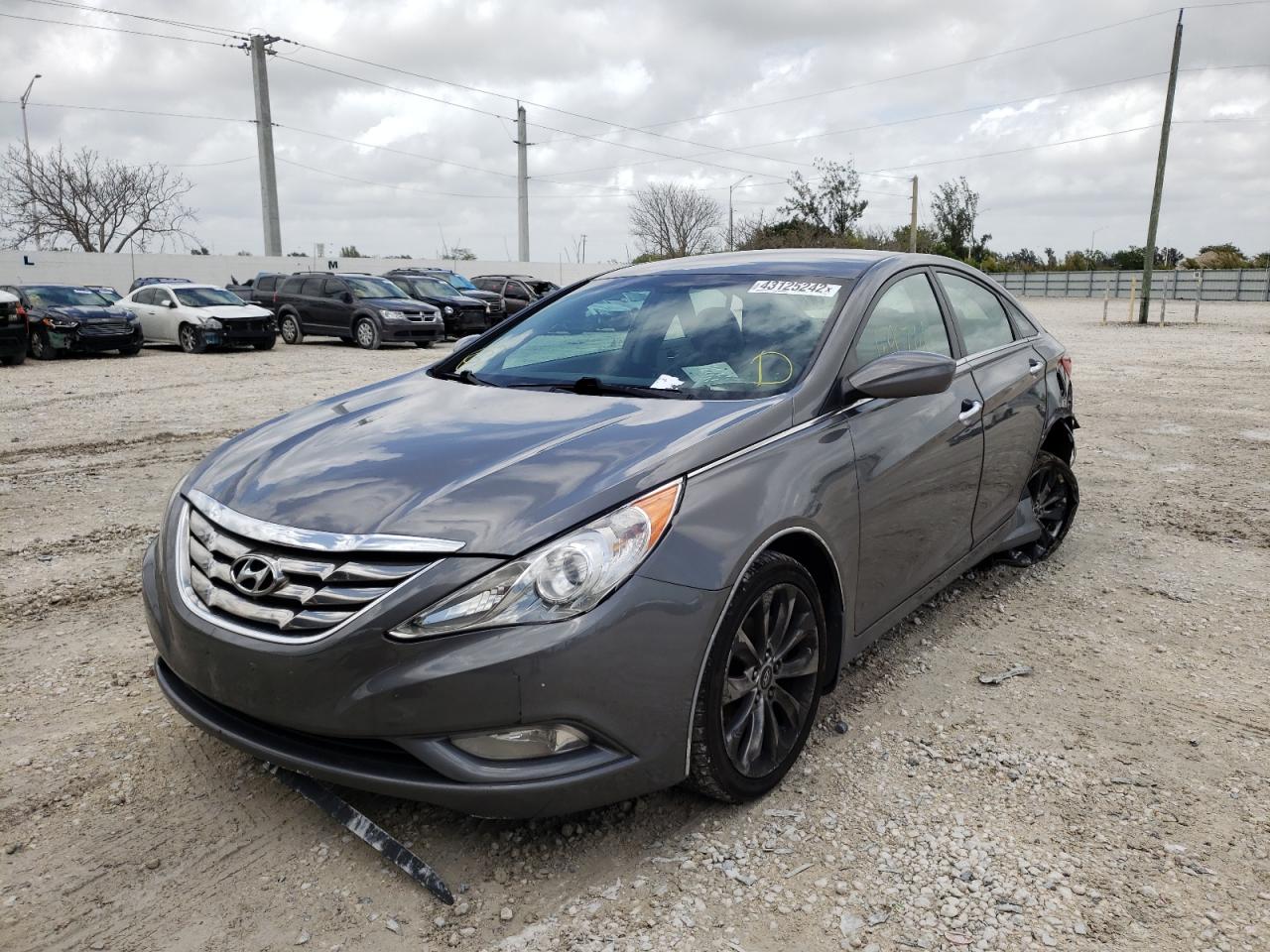 Photo 2 from auction – 2011 HYUNDAI SONATA SE with VIN 5NPEC4AC0BH134624