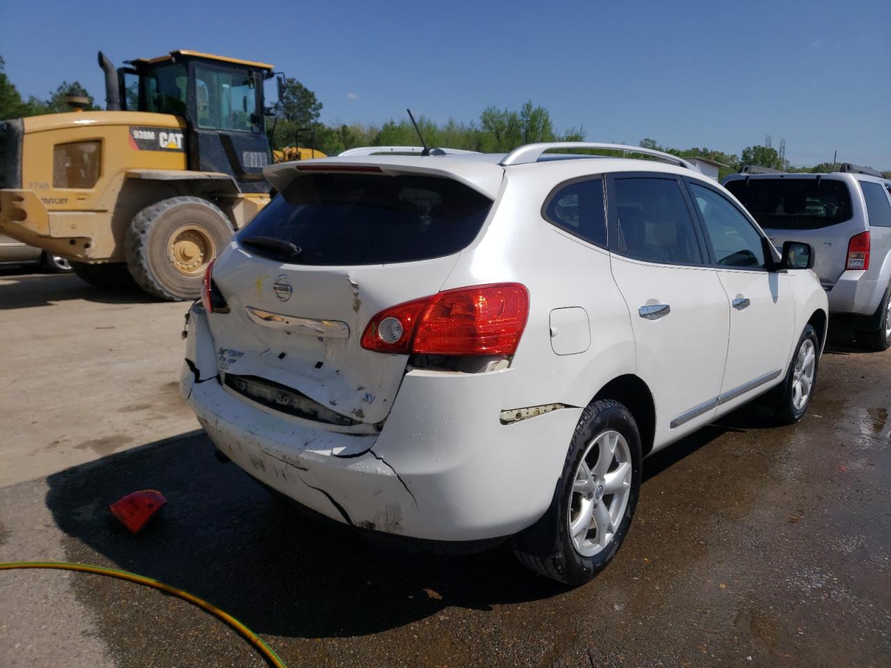 Photo 4 from auction – 2011 NISSAN ROGUE S with VIN JN8AS5MT7BW160963
