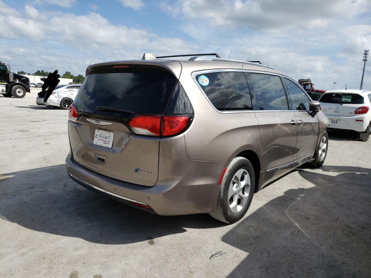 Photo 4 from auction – 2018 CHRYSLER PACIFICA H with VIN 2C4RC1L79JR163623