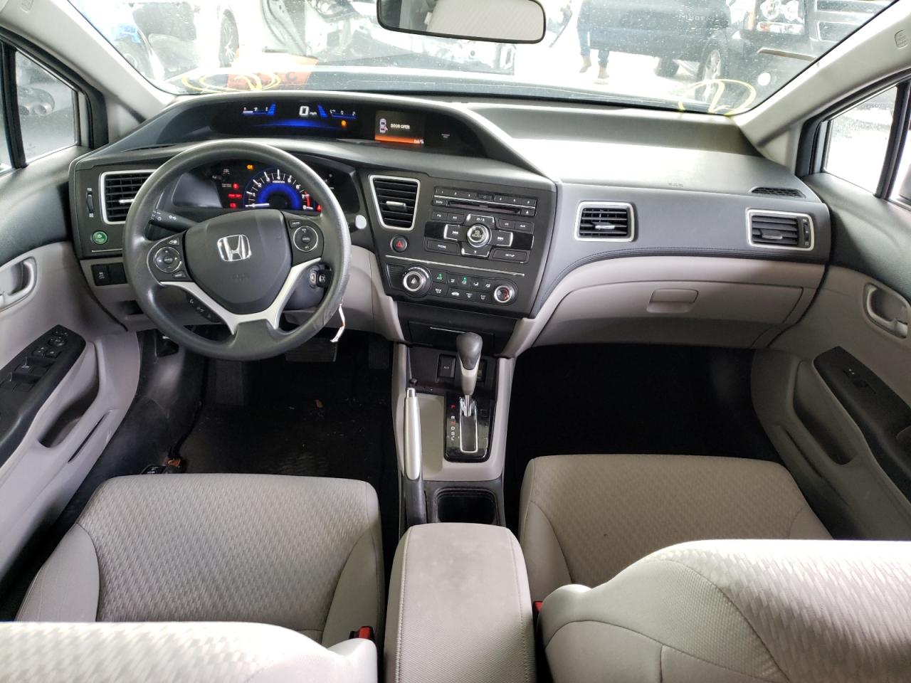 Photo 9 from auction – 2014 HONDA CIVIC LX with VIN 19XFB2F54EE060655