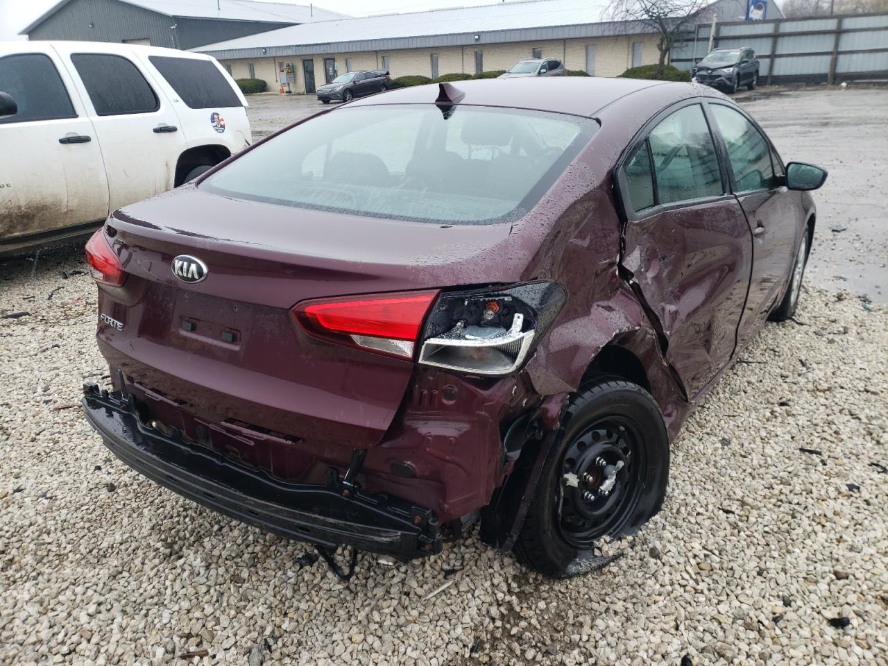 Photo 4 from auction – 2017 KIA FORTE LX with VIN 3KPFK4A70HE061231