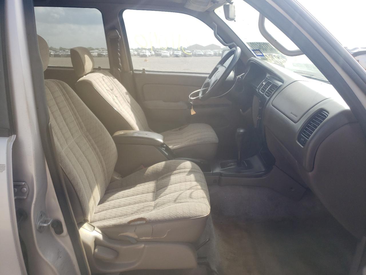 Photo 5 from auction – 1998 TOYOTA 4RUNNER with VIN JT3GM84R3W0021383