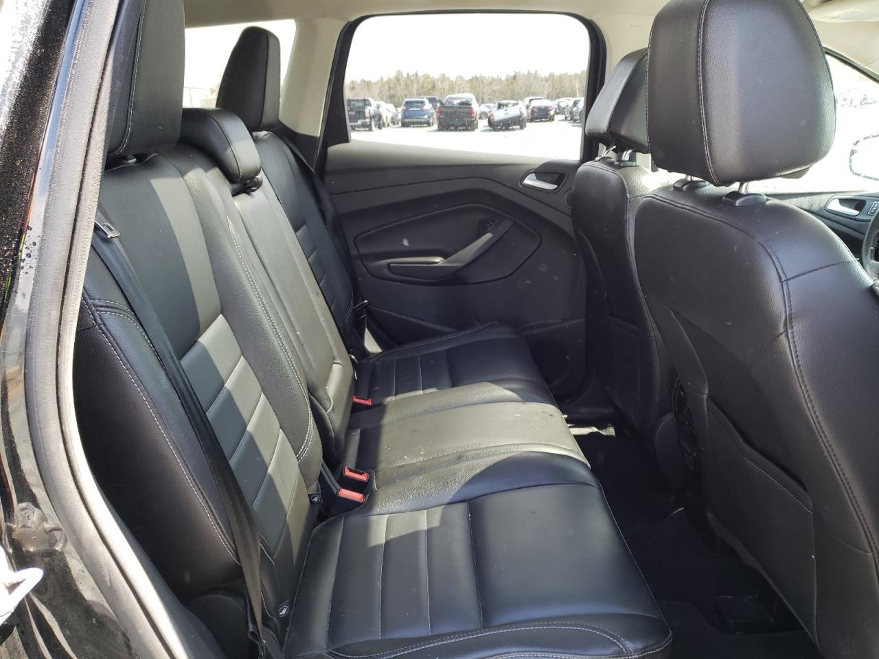 Photo 6 from auction – 2016 FORD ESCAPE SE with VIN 1FMCU9G92GUA33882