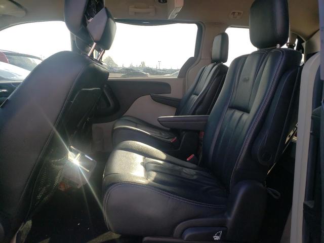 Photo 6 from auction – 2015 CHRYSLER TOWN & COU with VIN 2C4RC1BG8FR706355
