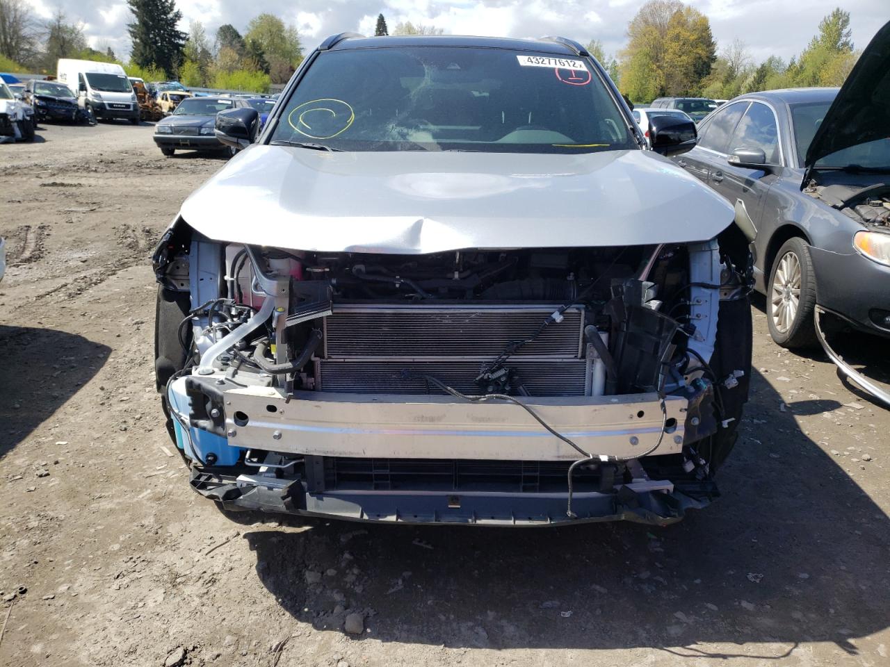 Photo 9 from auction – 2020 TOYOTA RAV4 XSE with VIN 2T3EWRFV7LW060093