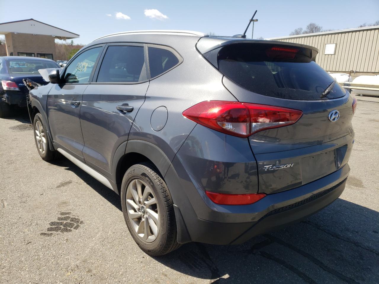 Photo 3 from auction – 2017 HYUNDAI TUCSON LIM with VIN KM8J3CA40HU408058