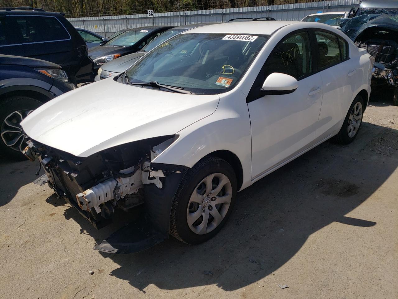 Photo 2 from auction – 2010 MAZDA 3 I with VIN JM1BL1SG1A1324893