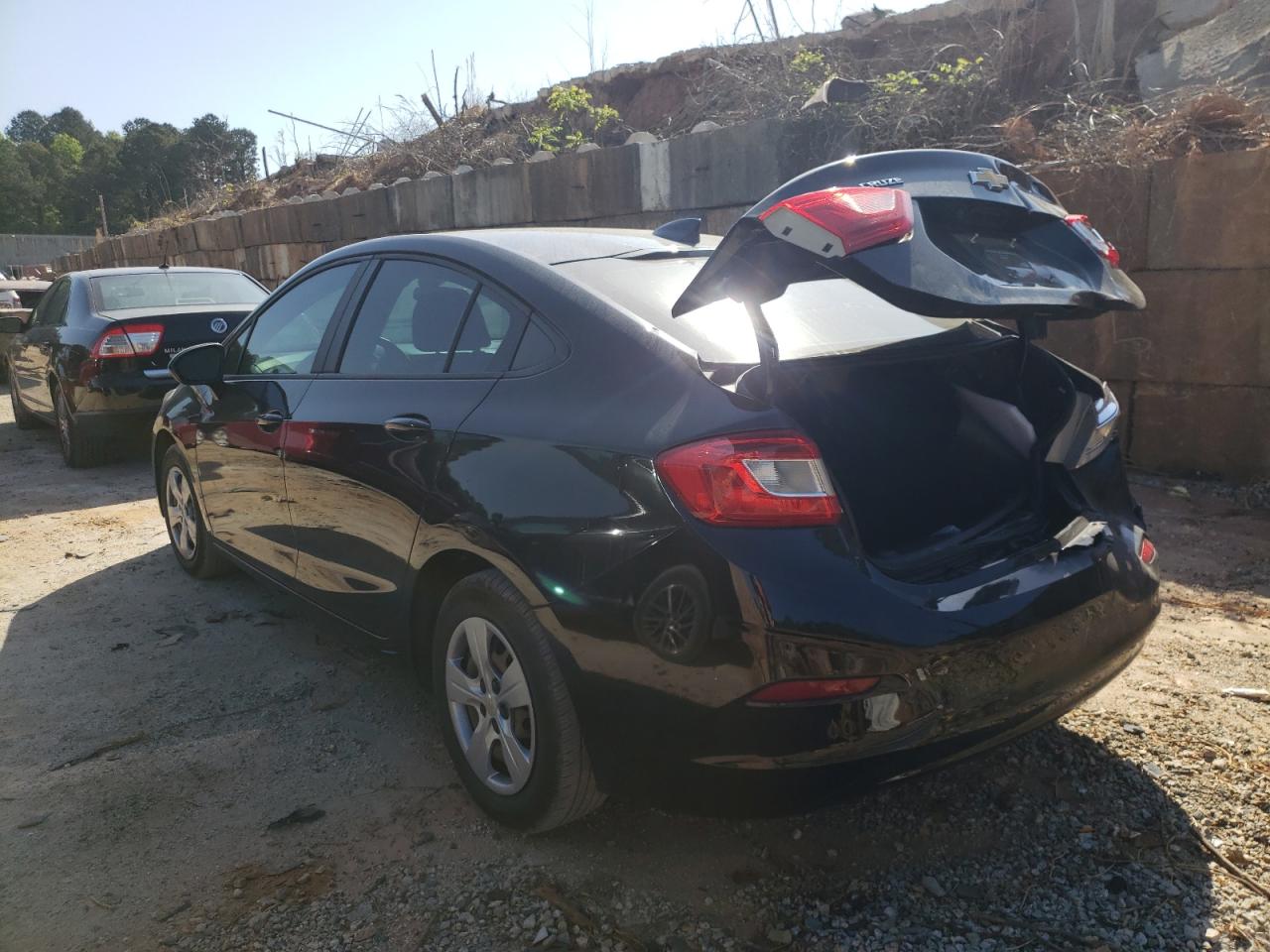 Photo 3 from auction – 2017 CHEVROLET CRUZE LS with VIN 1G1BC5SM0H7144530