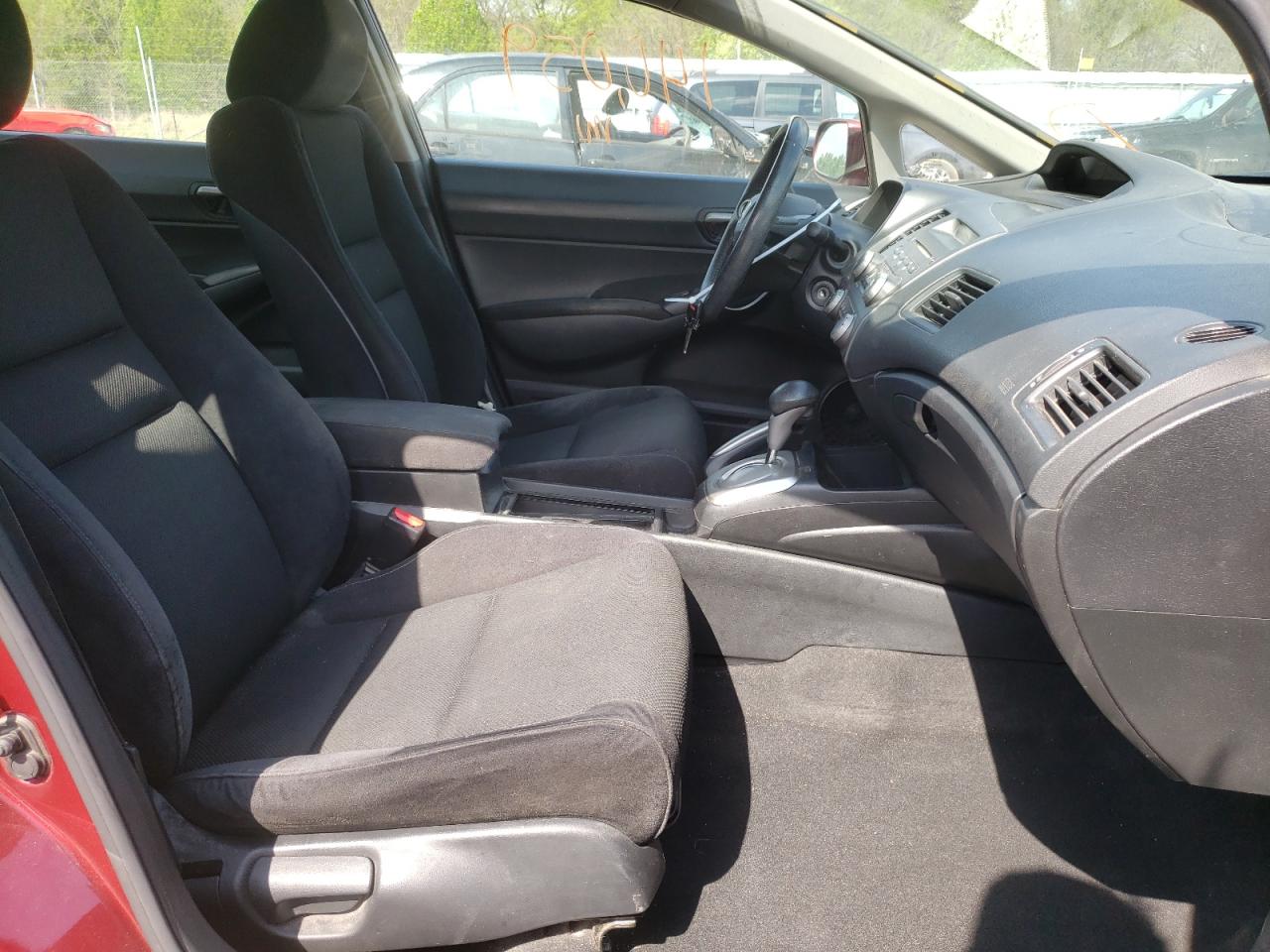Photo 5 from auction – 2010 HONDA CIVIC with VIN 19XFA1F60AE065044