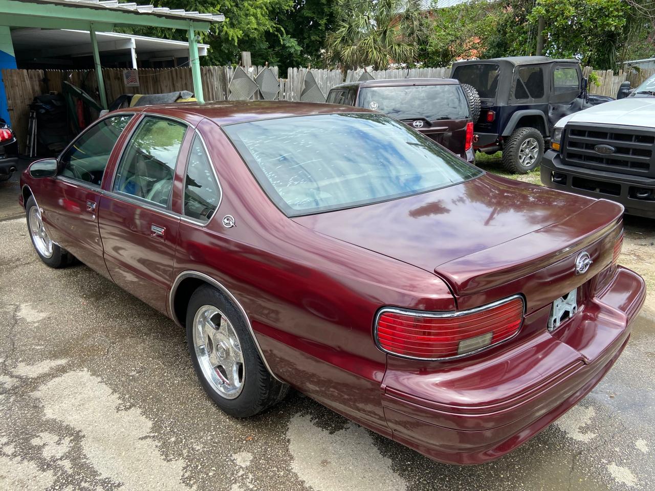 Photo 3 from auction – 1996 CHEVROLET CAPRICE CL with VIN 1G1BL52W9TR153984