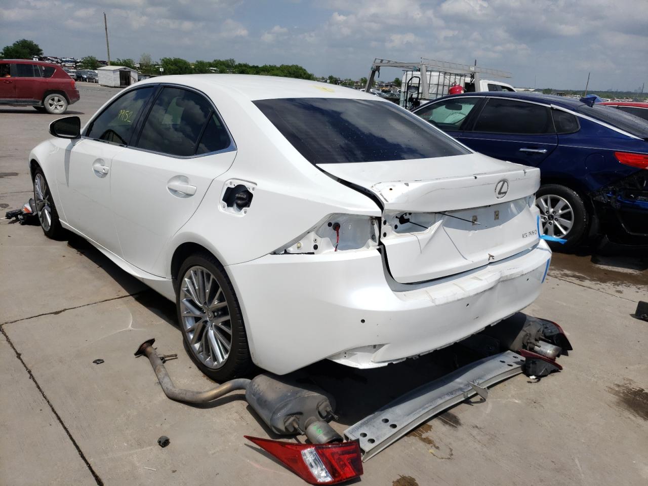 Photo 3 from auction – 2015 LEXUS IS 350 with VIN JTHBE1D25F5016801