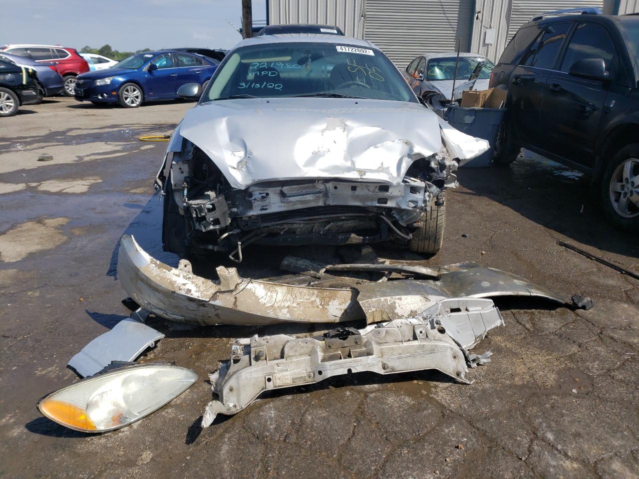 Photo 9 from auction – 2005 FORD TAURUS SE with VIN 1FAFP53225A221980