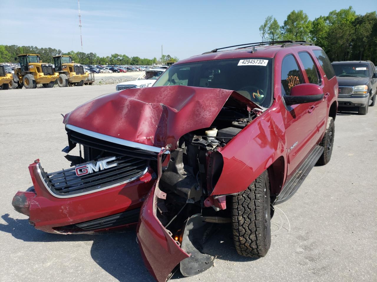 Photo 2 from auction – 2007 GMC YUKON with VIN 1GKFK13057J117586
