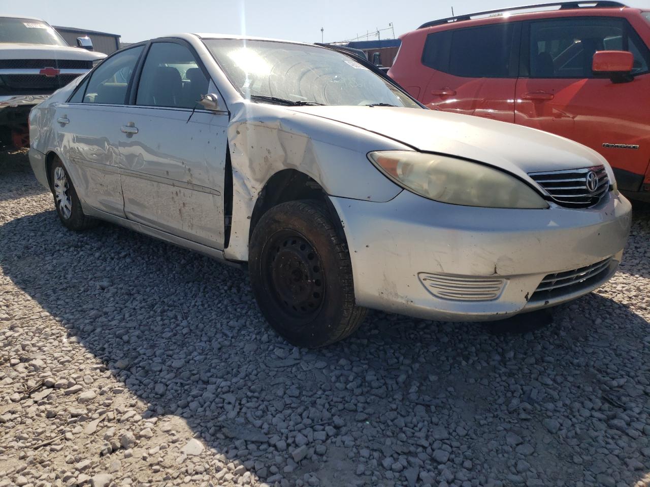Photo 1 from auction – 2005 TOYOTA CAMRY LE with VIN 4T1BE32K55U976393