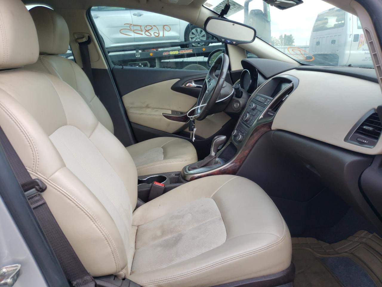 Foto 5 de la subasta – 2015 BUICK VERANO CON con VIN 1G4PR5SK4F4162355