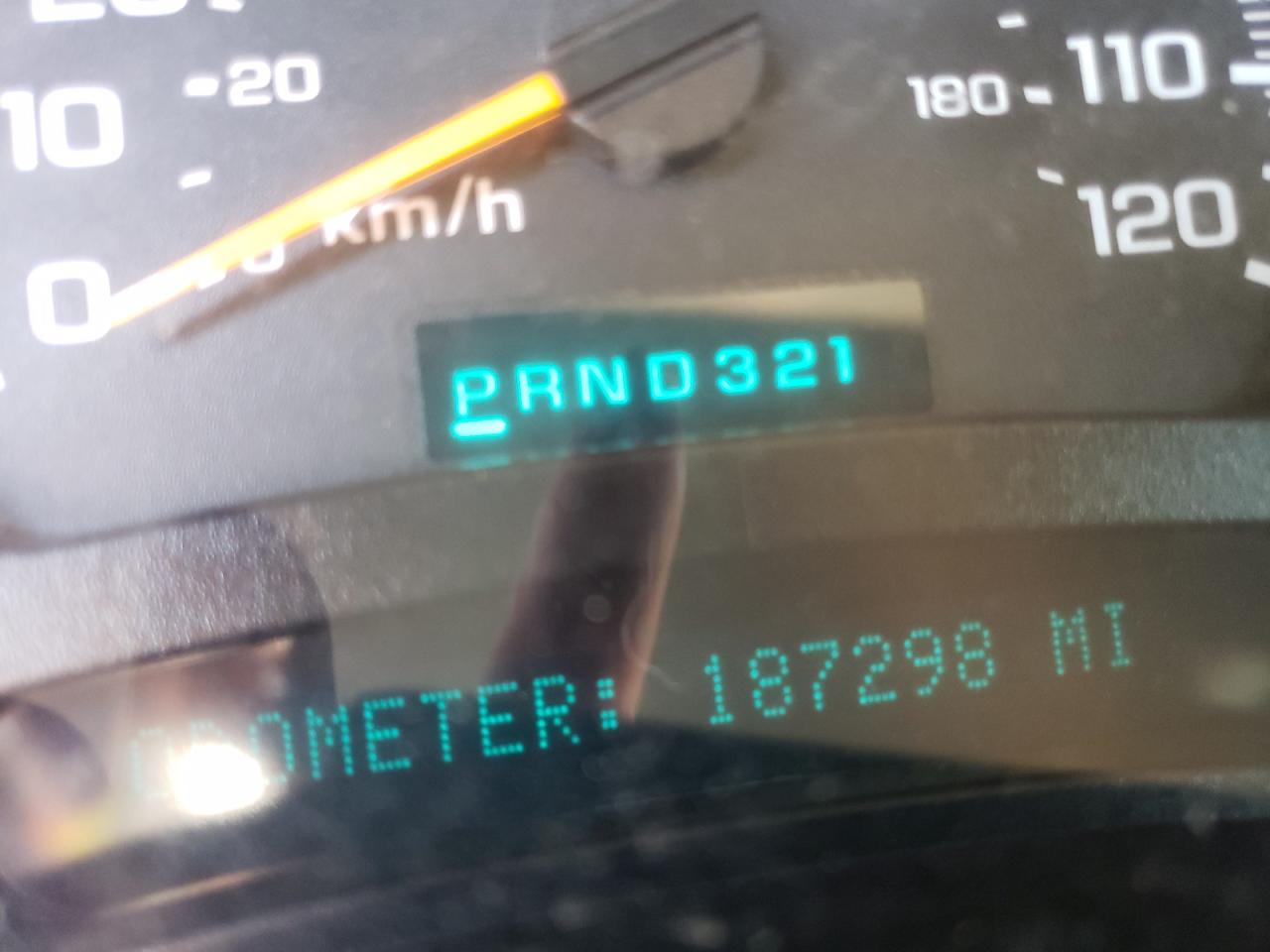 Foto 8 de la subasta – 2005 CHEVROLET SILVERADO con VIN 1GCEK19B25E169294