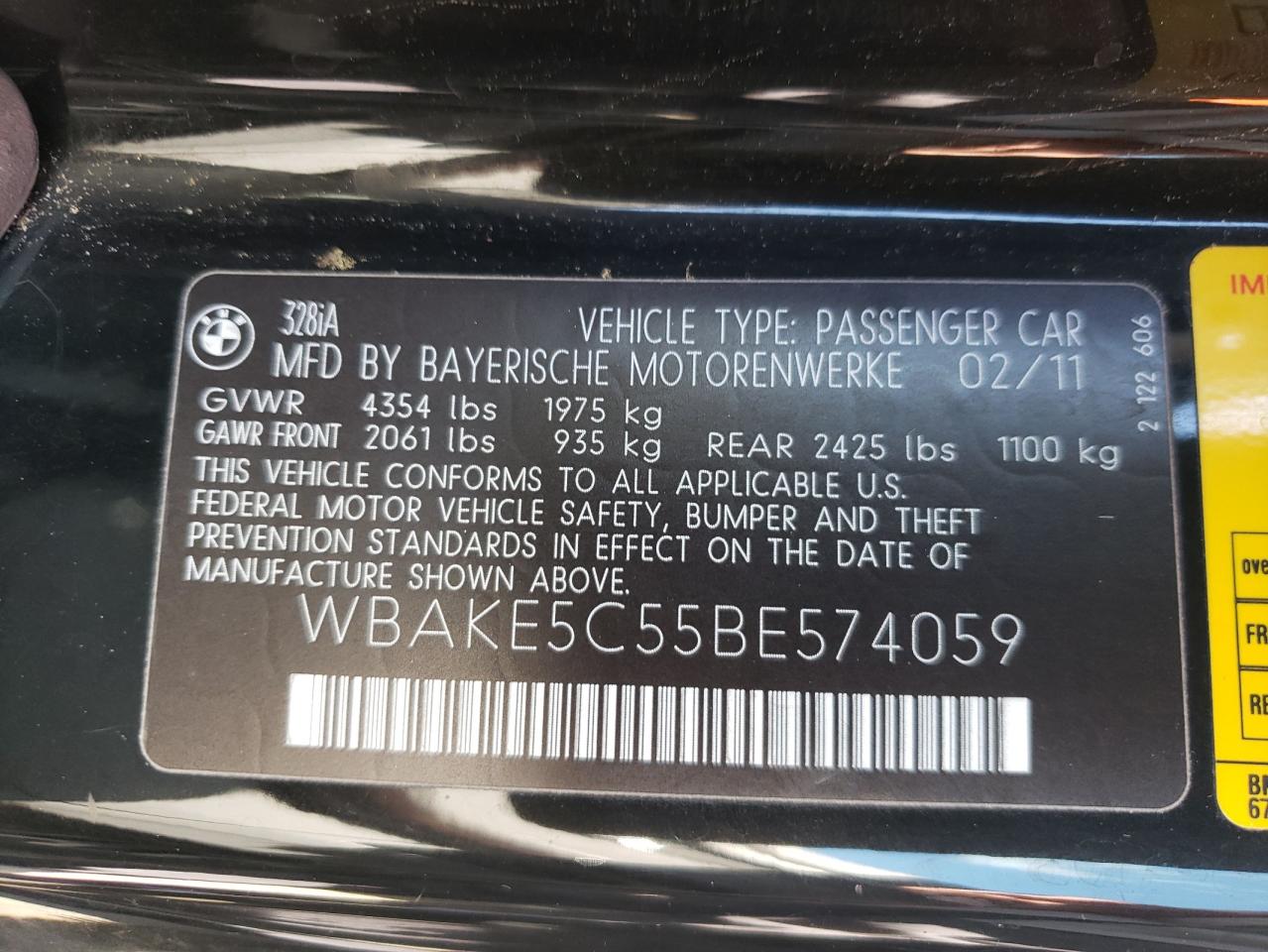 Photo 10 from auction – 2011 BMW 328 I SULE with VIN WBAKE5C55BE574059