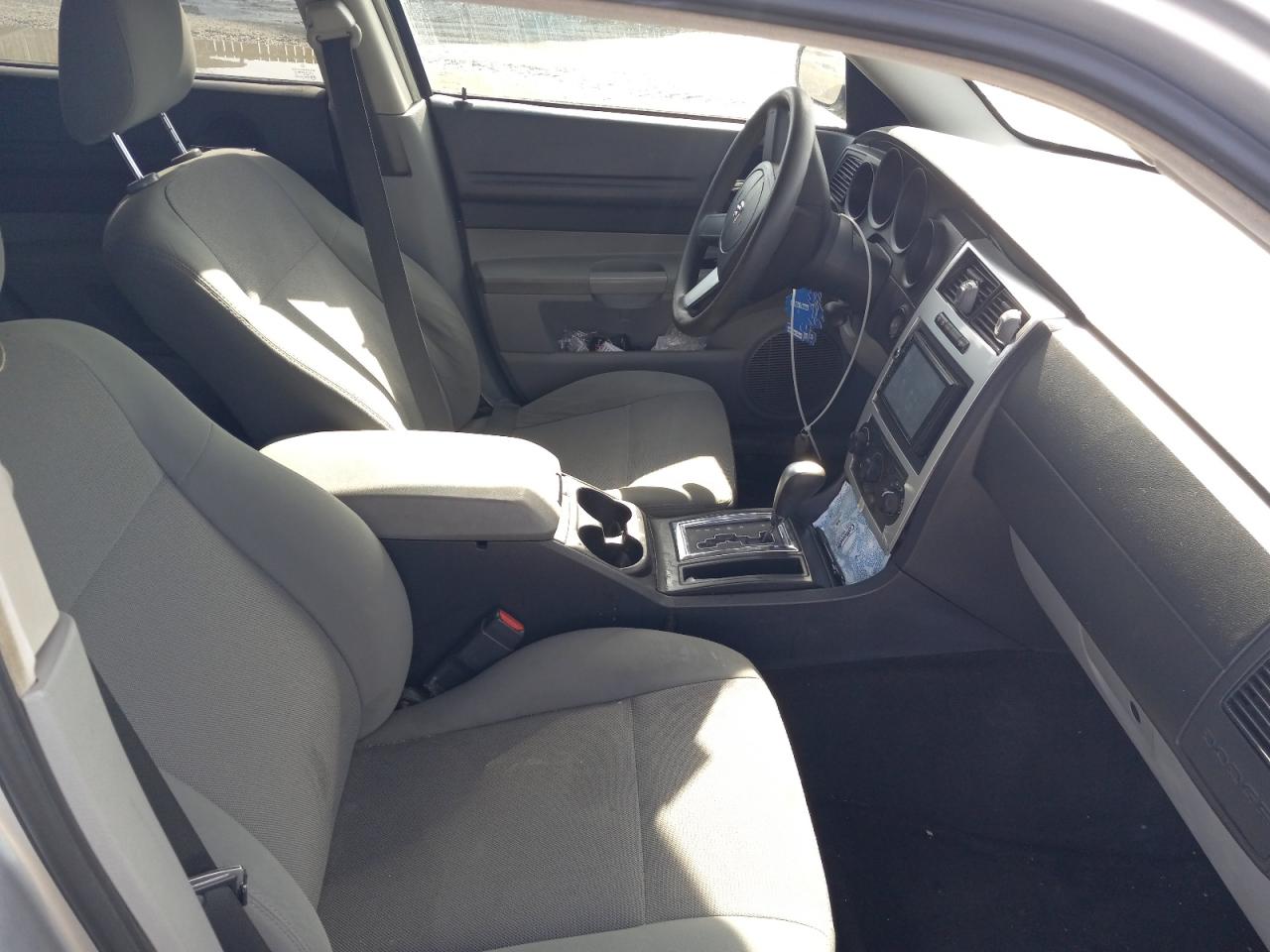 Photo 5 from auction – 2006 DODGE MAGNUM SE with VIN 2D4FV47T86H539668