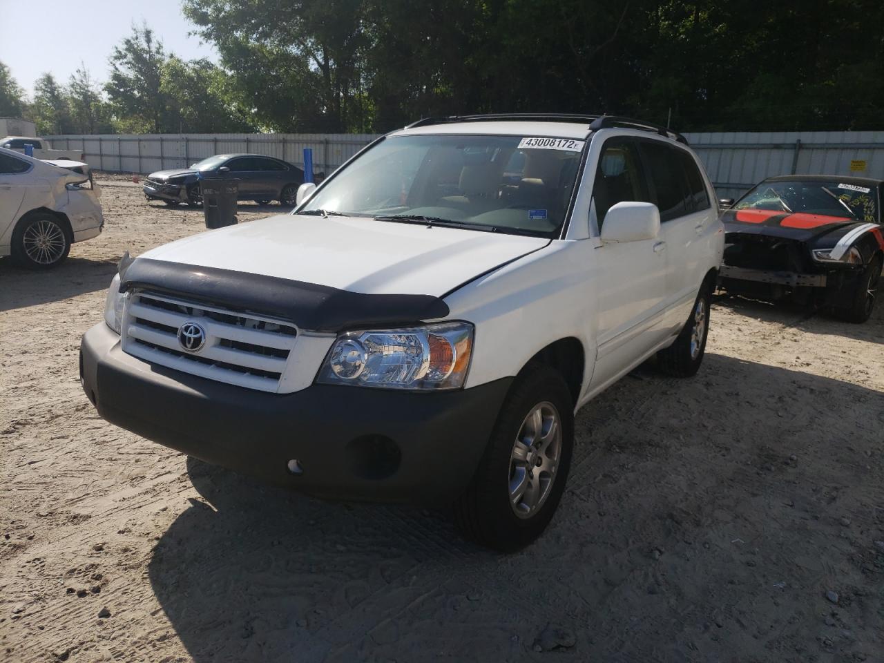 Photo 2 from auction – 2004 TOYOTA HIGHLANDER with VIN JTEGP21A540021554