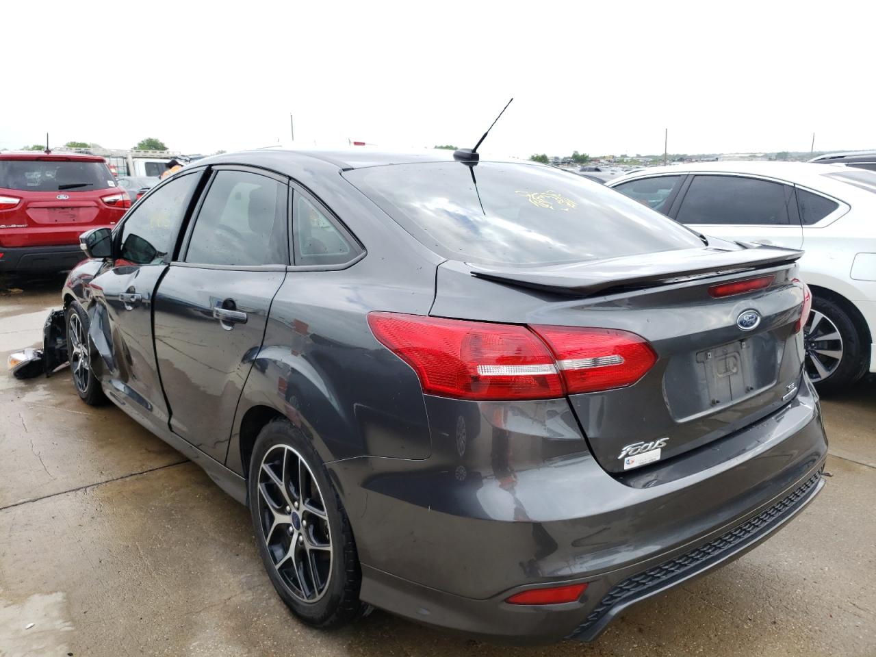 Photo 3 from auction – 2016 FORD FOCUS SE with VIN 1FADP3F28GL398452