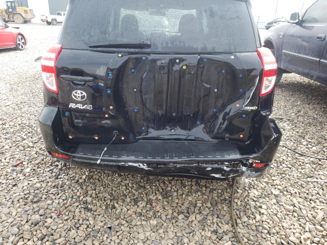 Photo 9 from auction – 2011 TOYOTA RAV4 with VIN 2T3BF4DV8BW104657