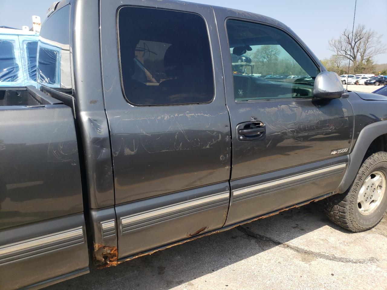 Photo 9 from auction – 2002 CHEVROLET SILVERADO with VIN 2GCEK19T621277620
