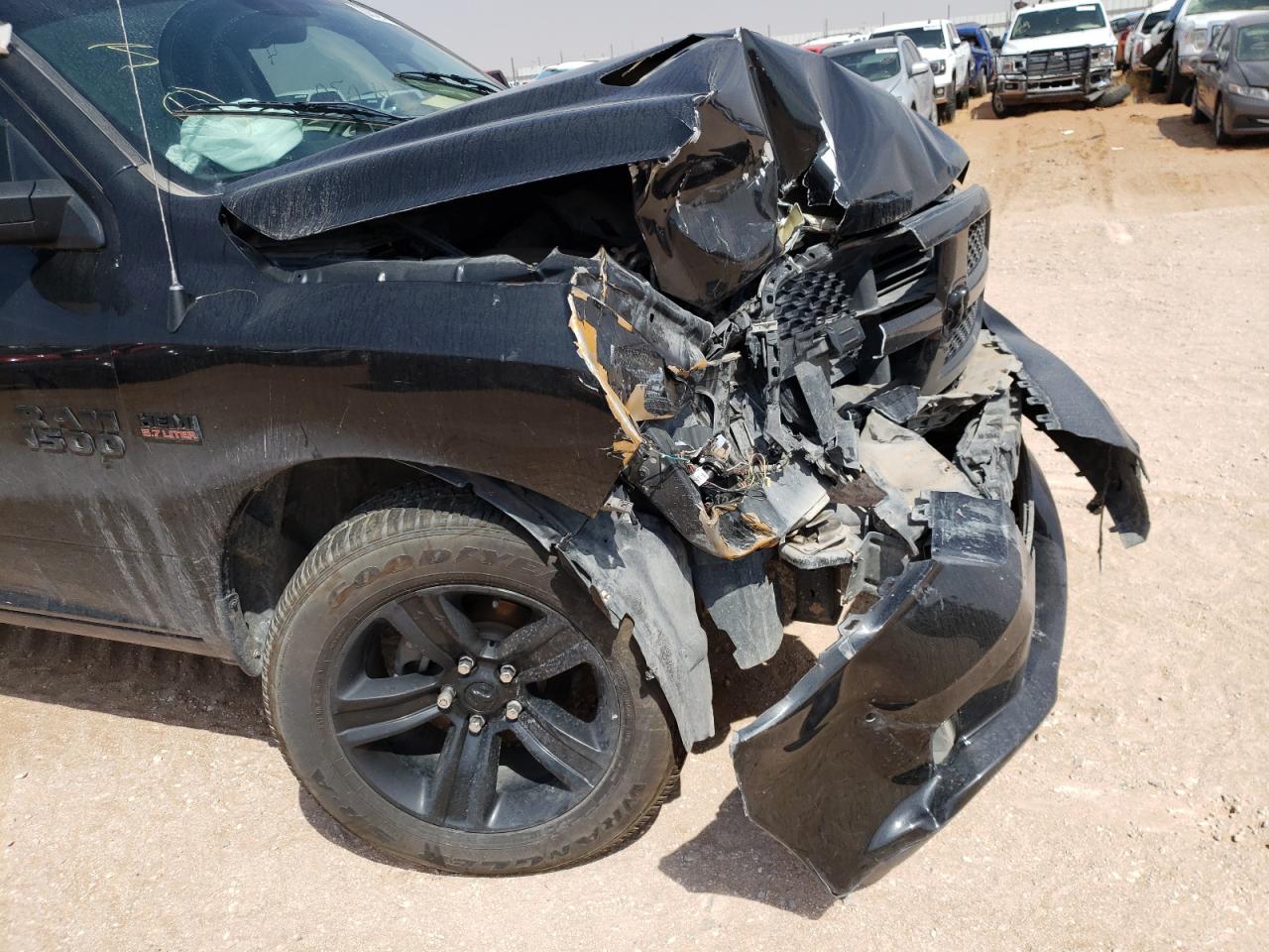 Photo 9 from auction – 2019 RAM 1500 TRADE with VIN 1C6SRFGT2KN561752