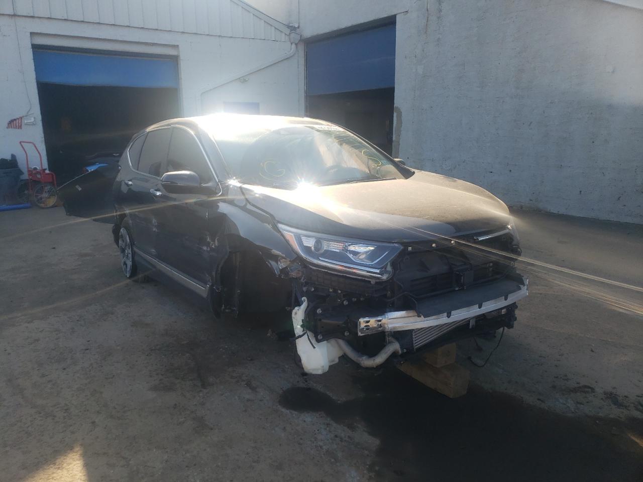 Photo 1 from auction – 2017 HONDA CR-V EX with VIN 2HKRW2H58HH609742