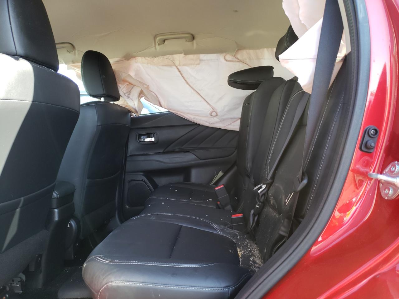 Photo 6 from auction – 2018 MITSUBISHI OUTLANDER with VIN JA4J24A59JZ054307