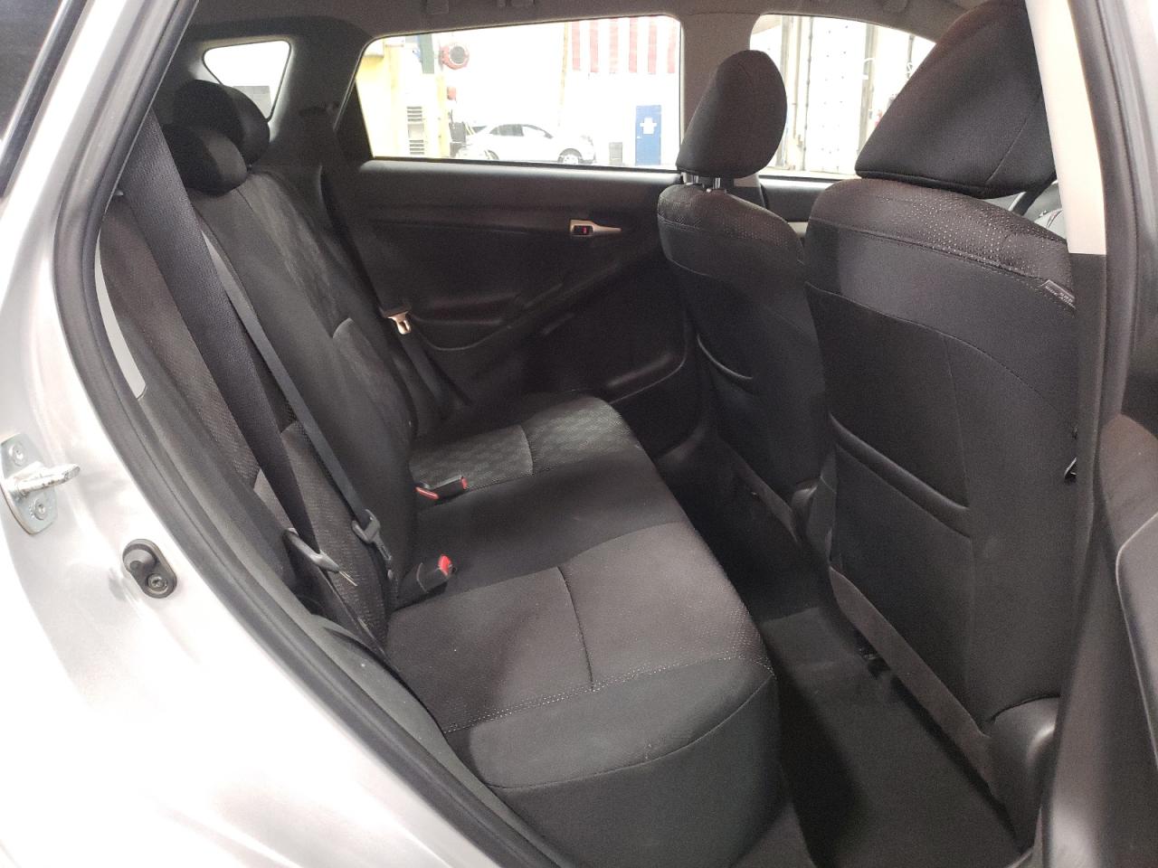 Photo 6 from auction – 2010 PONTIAC VIBE with VIN 5Y2SP6E80AZ407190