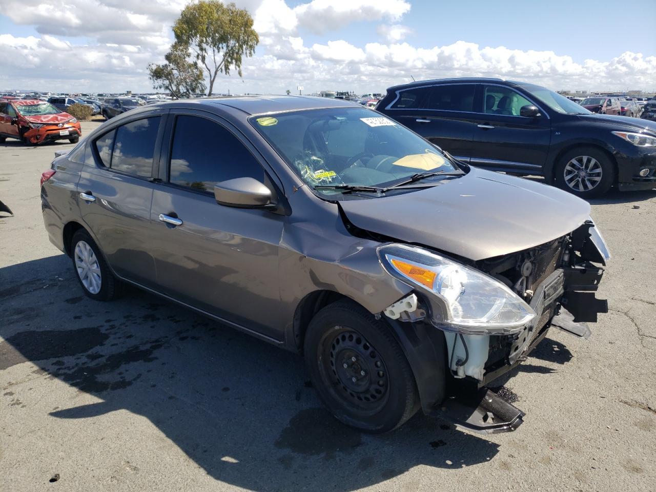 NISSAN VERSA S 2017 with VIN 3N1CN7AP8HK421474 - Photo from auction