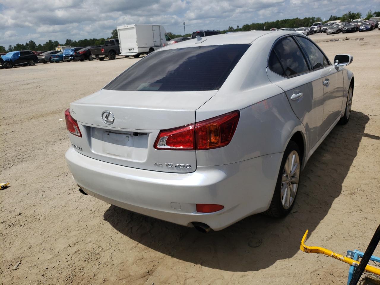Photo 4 from auction – 2009 LEXUS IS 250 with VIN JTHCK262395032323