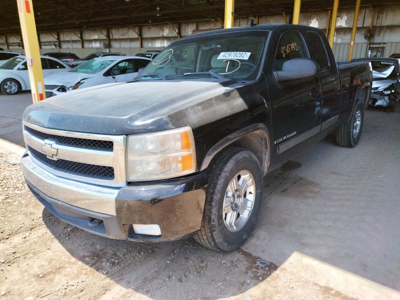 Photo 2 from auction – 2007 CHEVROLET SILVERADO with VIN 1GCEK19087E500798