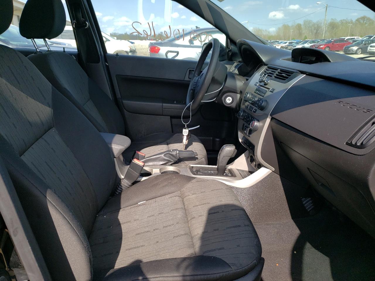 Photo 5 from auction – 2010 FORD FOCUS SE with VIN 1FAHP3FN1AW191760