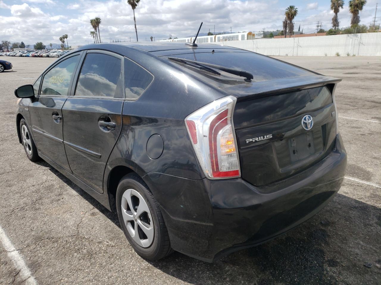 Photo 3 from auction – 2013 TOYOTA PRIUS with VIN JTDKN3DUXD1677775