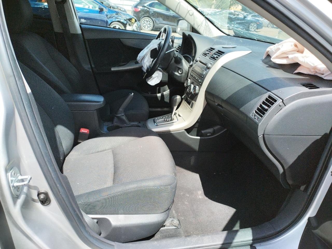 Photo 5 from auction – 2010 TOYOTA COROLLA BA with VIN 2T1BU4EE0AC467354