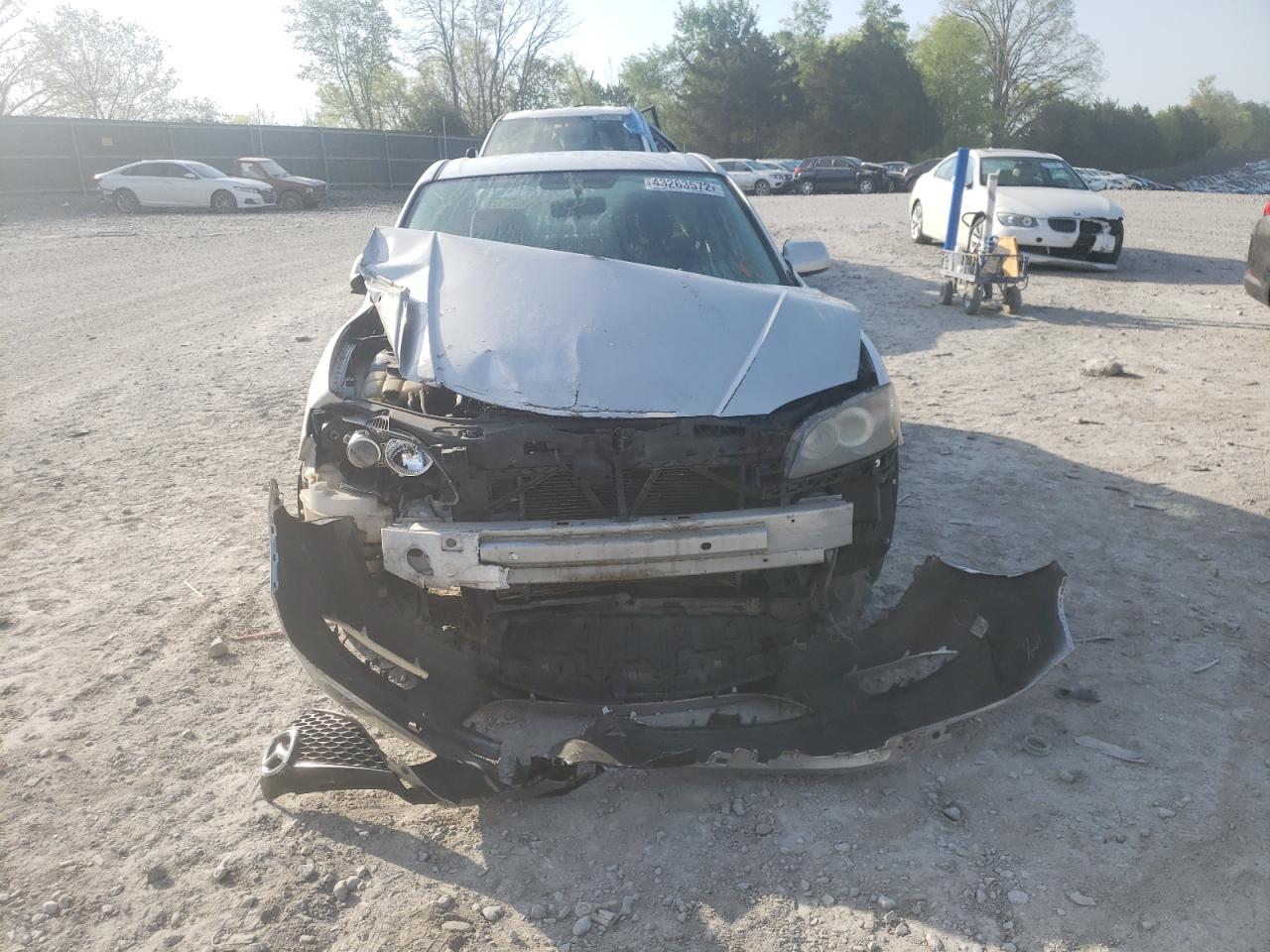 Photo 9 from auction – 2004 MAZDA 3 I with VIN JM1BK12F741149323