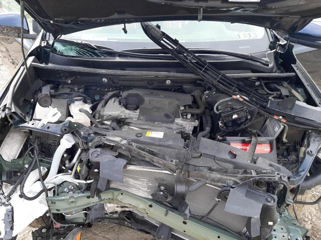 Photo 7 from auction – 2018 TOYOTA RAV4 ADVEN with VIN 2T3RFREV0JW767164