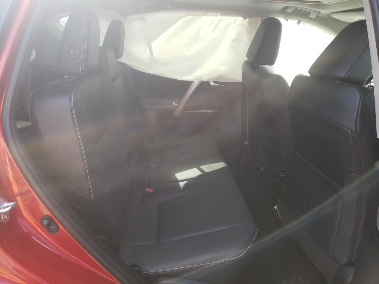 Photo 6 from auction – 2017 TOYOTA RAV4 LIMIT with VIN 2T3DFREV8HW658844