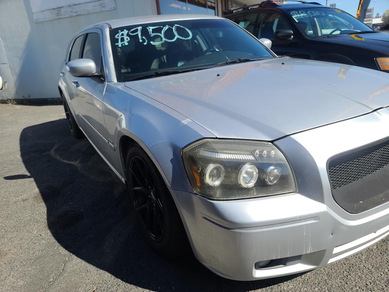 DODGE MAGNUM R/T 2005 with VIN 2D4GV58285H680688 - Photo from auction