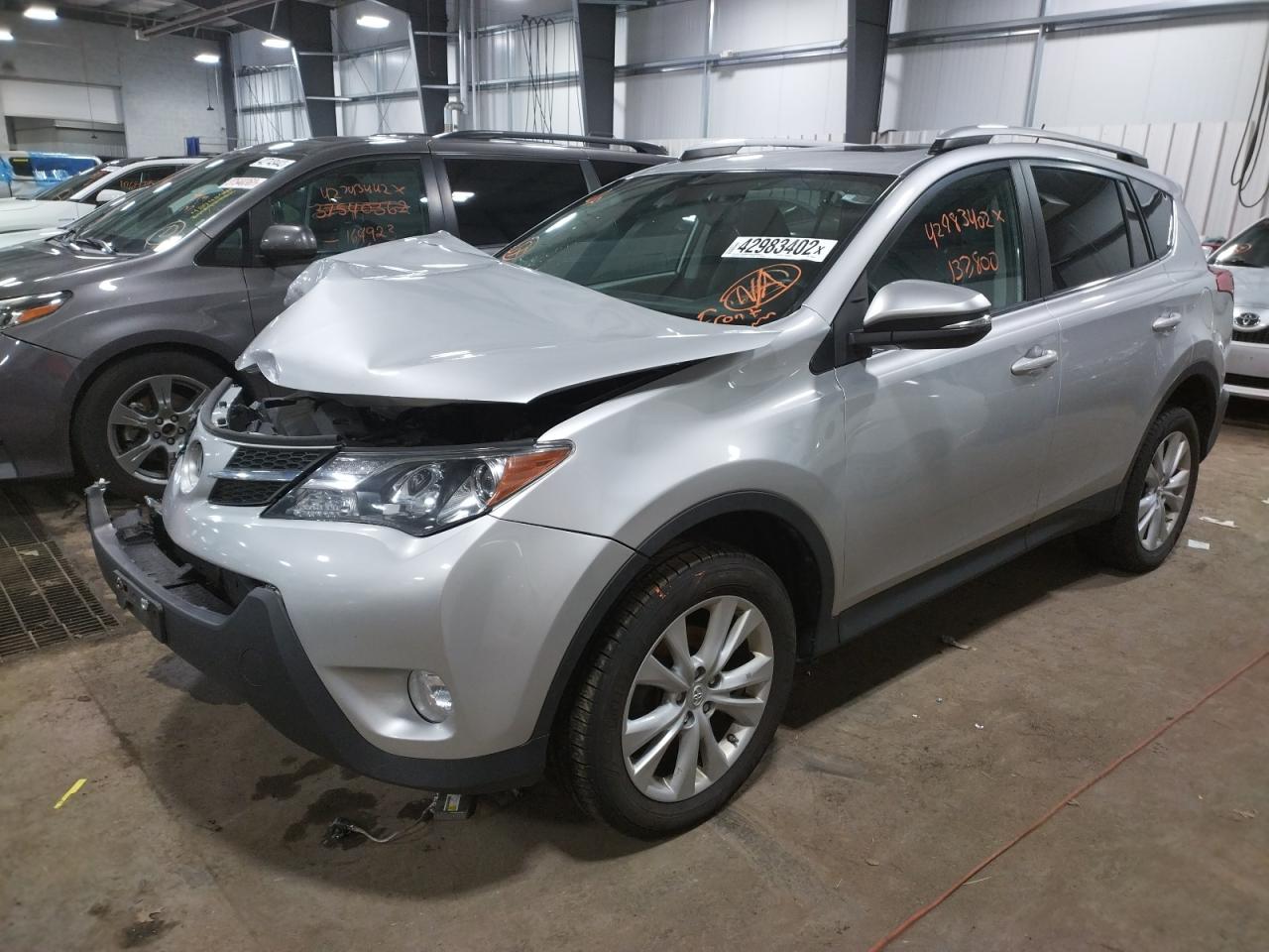 Photo 2 from auction – 2015 TOYOTA RAV4 LIMIT with VIN 2T3DFREV7FW335589