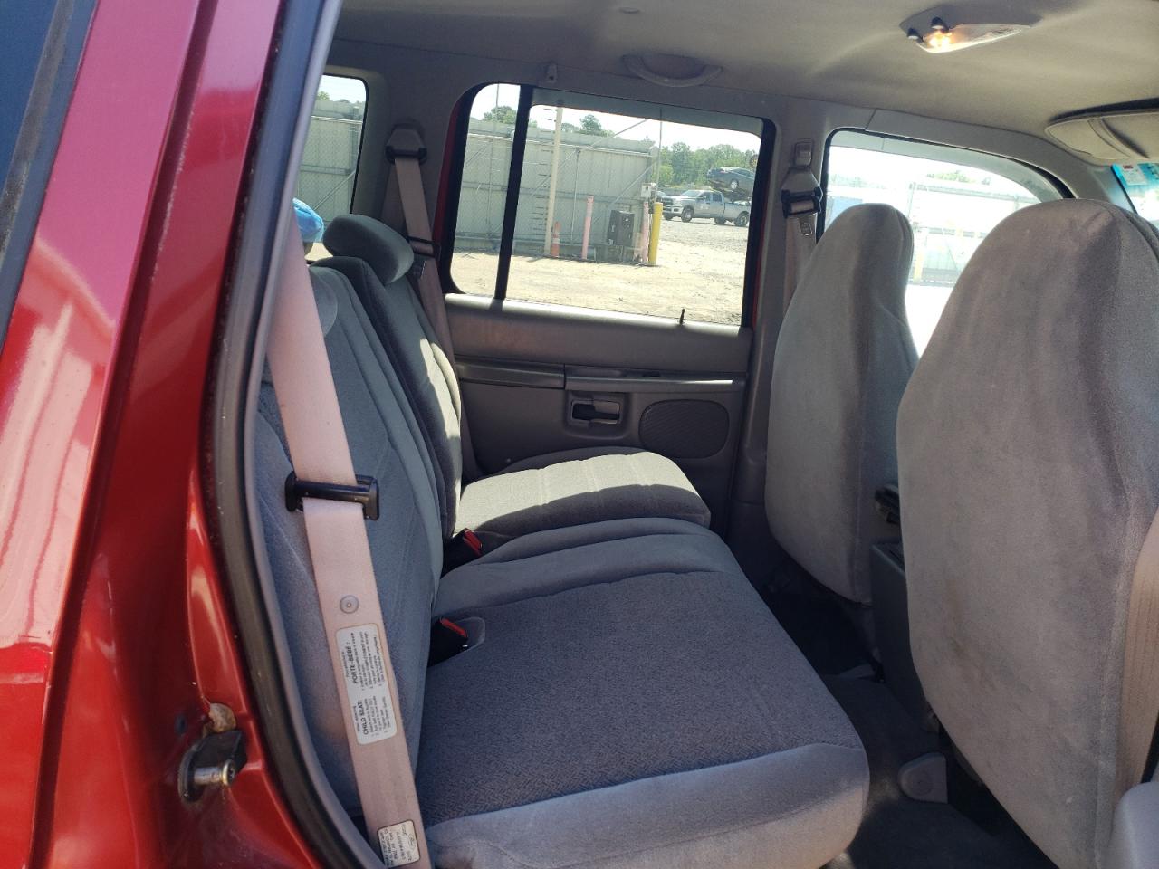 Photo 6 from auction – 1999 FORD EXPLORER with VIN 1FMZU32X2XUA25875