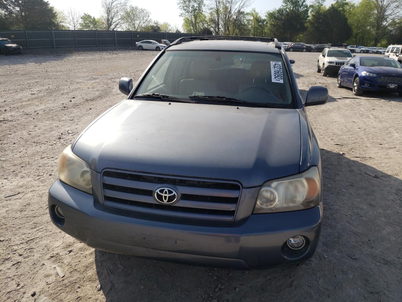 Photo 9 from auction – 2005 TOYOTA HIGHLANDER with VIN JTEEP21A150129730