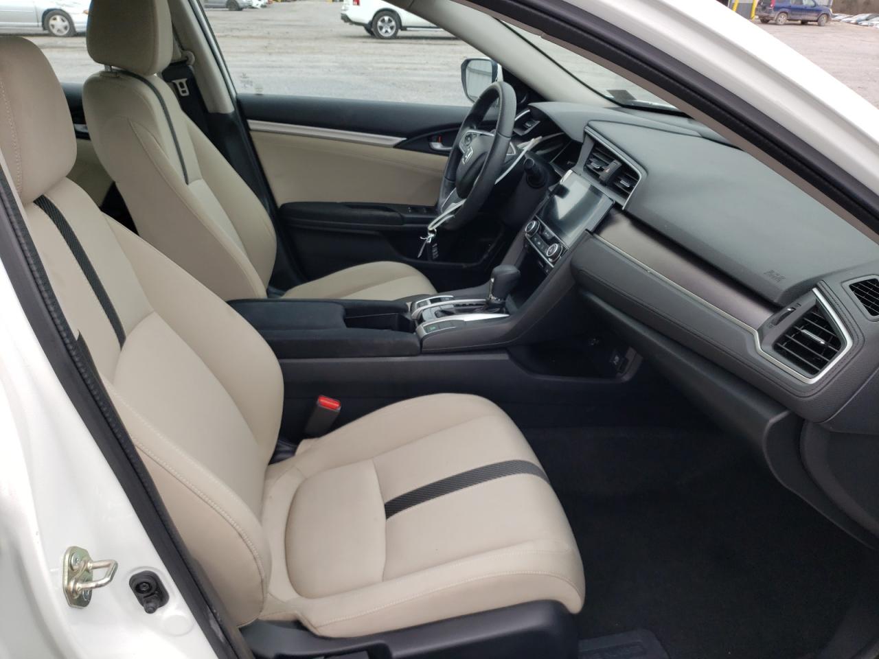 Photo 5 from auction – 2016 HONDA CIVIC EX with VIN 19XFC1F33GE217438